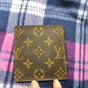 Authentic Vintage Louis Vuitton Monogram Bi-Fold Wallet